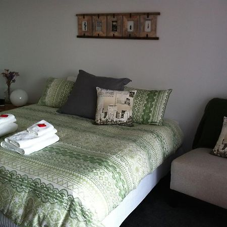 Corinella On The Esplanade Bed & Breakfast מראה חיצוני תמונה