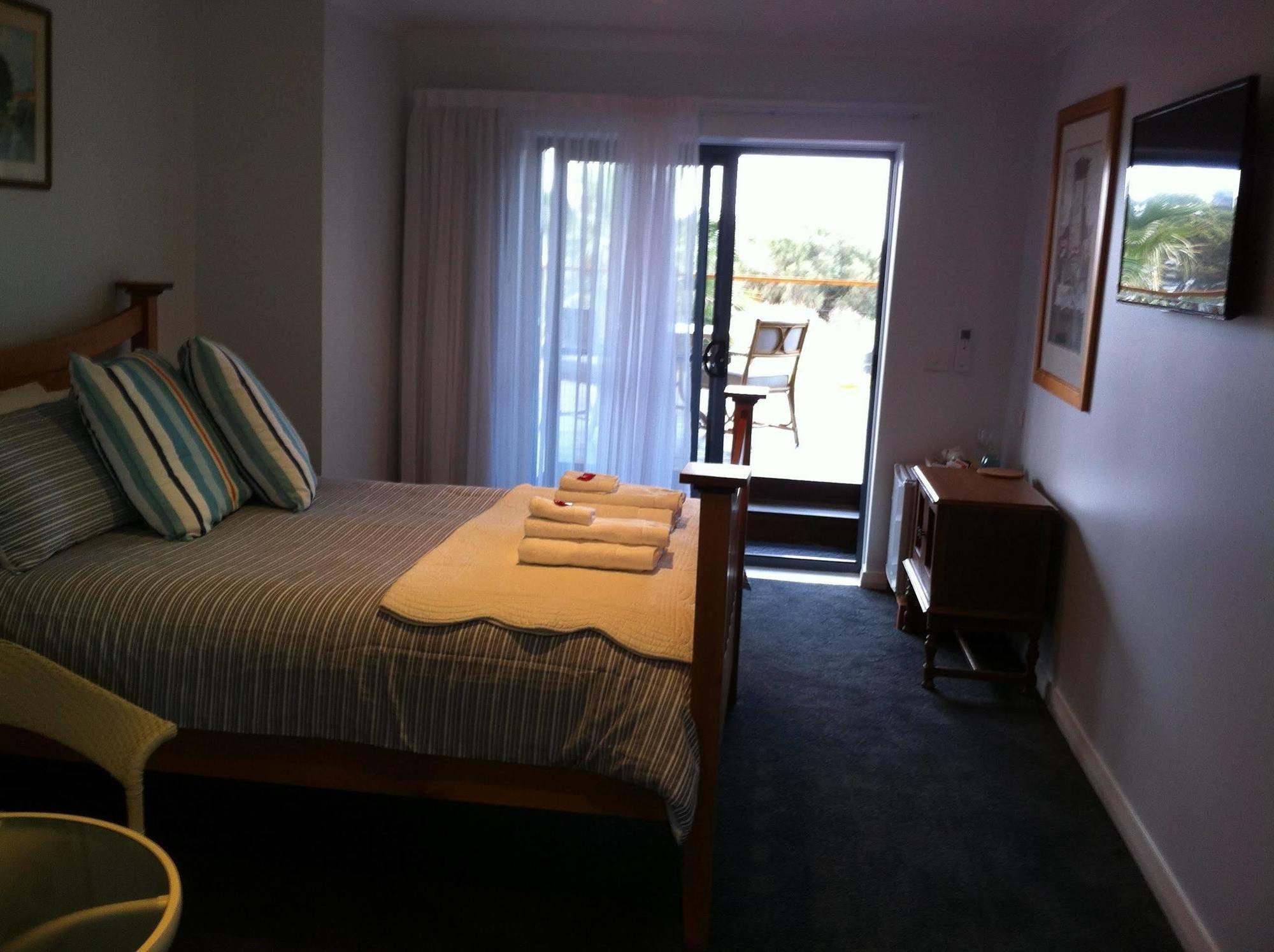 Corinella On The Esplanade Bed & Breakfast מראה חיצוני תמונה