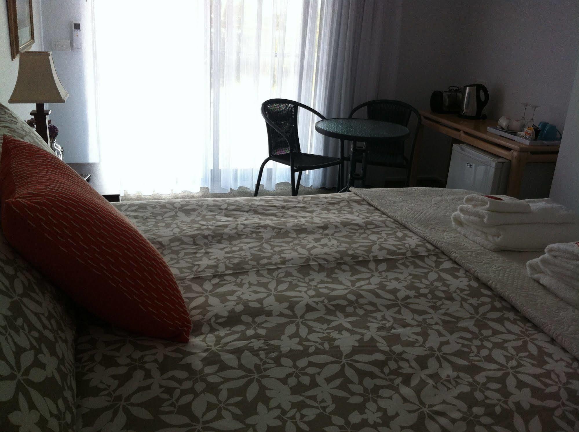 Corinella On The Esplanade Bed & Breakfast מראה חיצוני תמונה