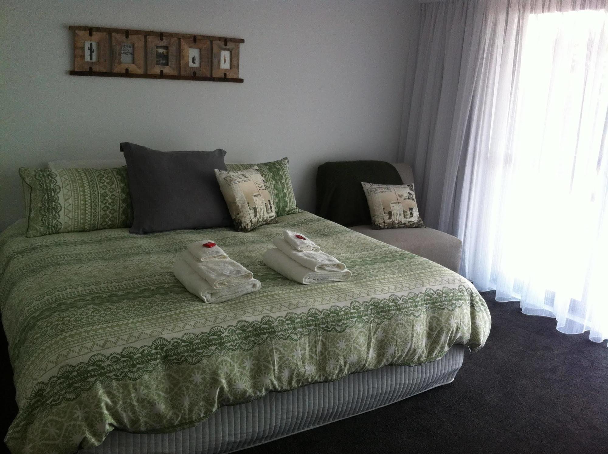 Corinella On The Esplanade Bed & Breakfast מראה חיצוני תמונה