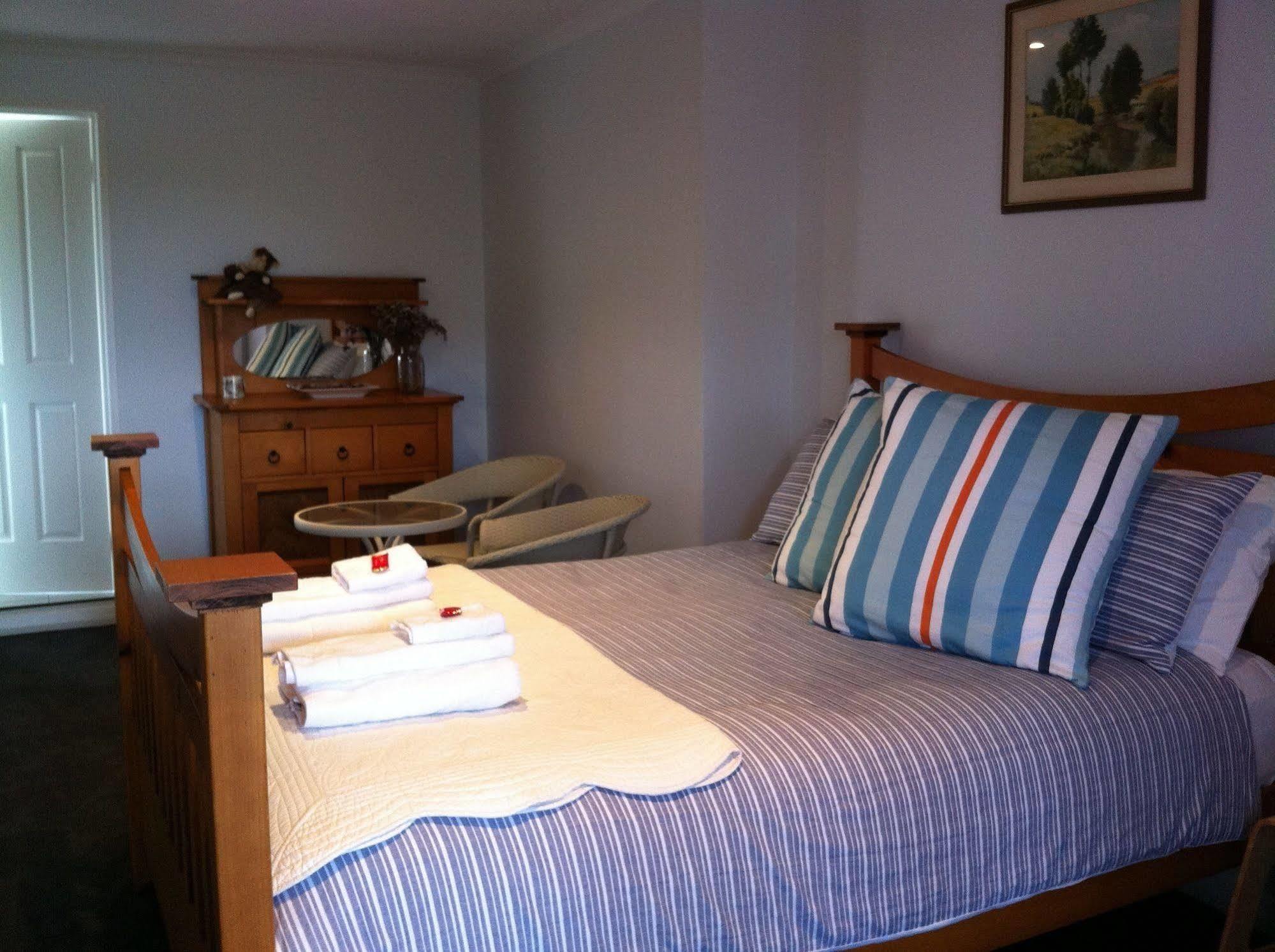 Corinella On The Esplanade Bed & Breakfast מראה חיצוני תמונה